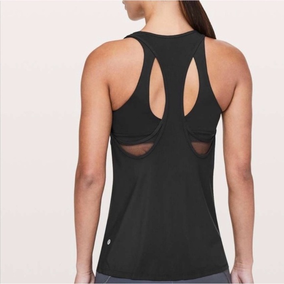 EUC - Lululemon Cross Conditioning 2-In-1 Tank *Medium Support B/C Cup - Size 4 - Picture 2 of 7